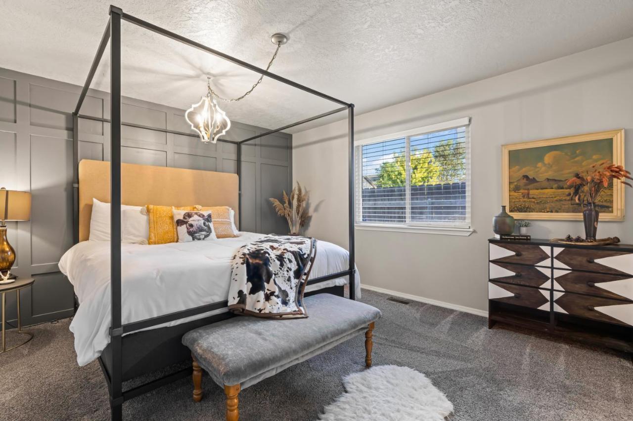 Southwestern Style 4 Bedroom Nampa Home Sleeps 16! المظهر الخارجي الصورة